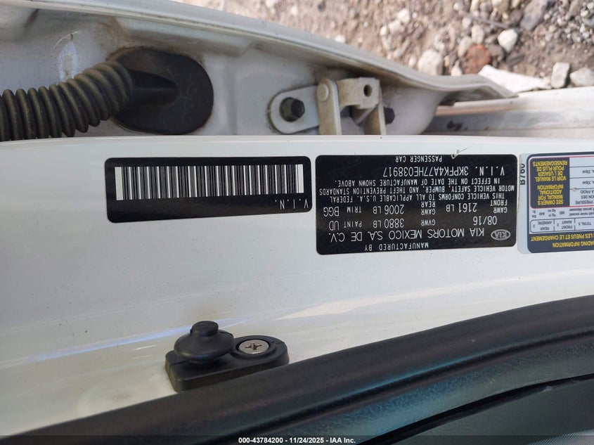 2005 Toyota Camry Le VIN: 4T1BE30K15U622714 Lot: 43784200