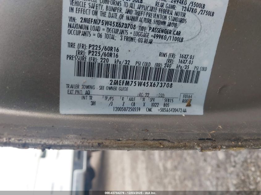 2005 Mercury Grand Marquis Ls/Lse VIN: 2MEFM75W45X673708 Lot: 43784276