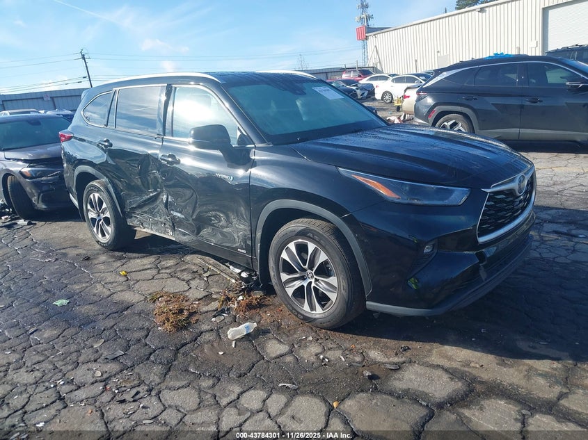 TOYOTA HIGHLANDER HYBRID XLE