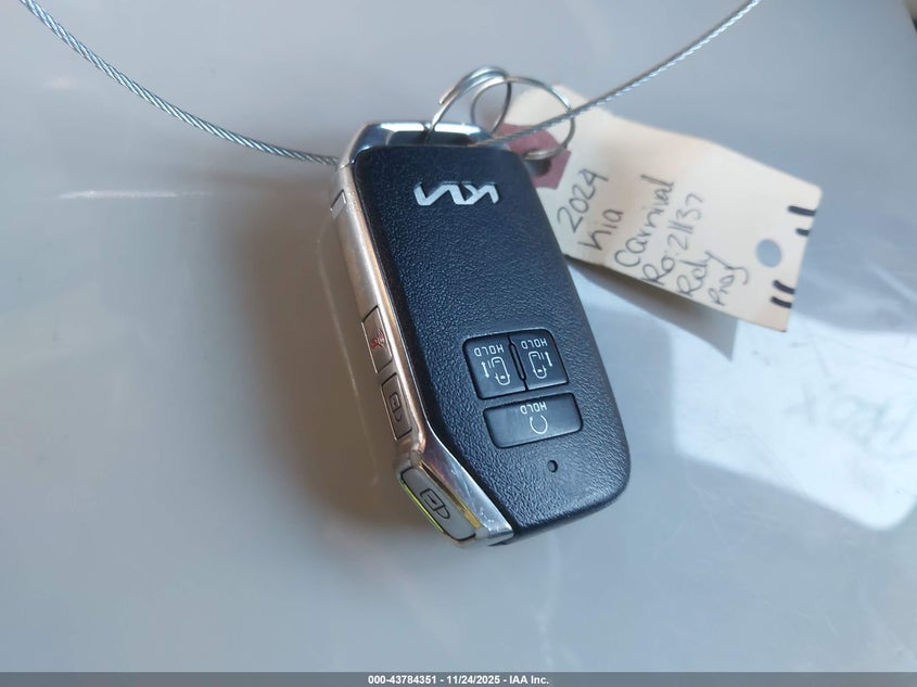 2024 Kia Carnival Mpv Lx Seat Package VIN: KNDNB4H31R6359437 Lot: 43784351