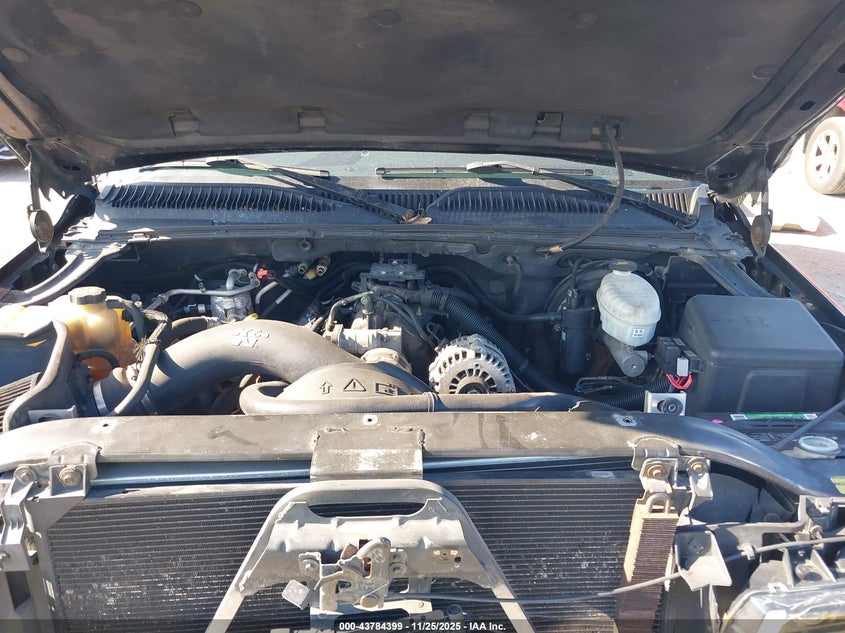 2003 Chevrolet Tahoe Z71 VIN: 1GNEK13Z33R228758 Lot: 43784399