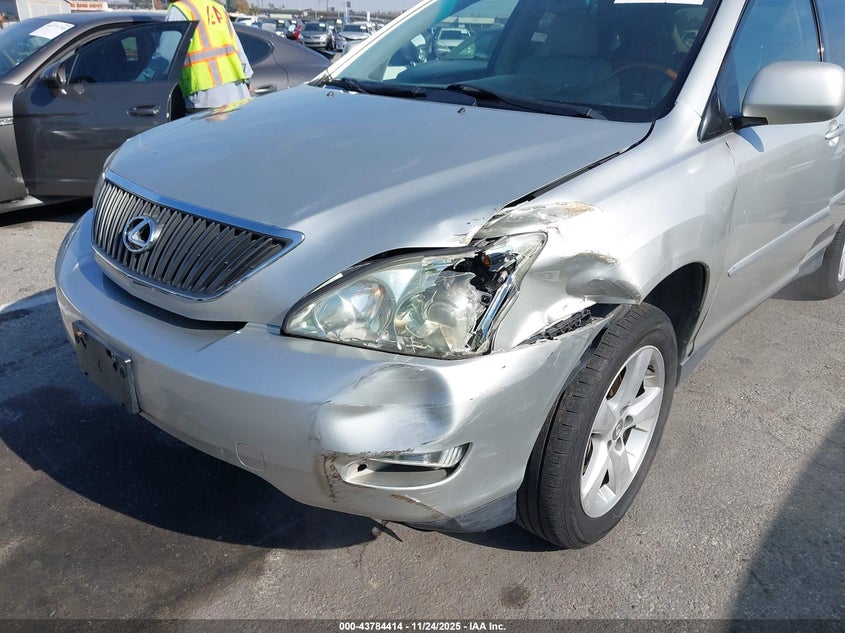 2005 Lexus Rx 330 VIN: JTJGA31UX50052318 Lot: 43784414