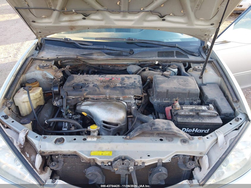 2004 Toyota Camry Le VIN: 4T1BE32K44U274077 Lot: 43784425