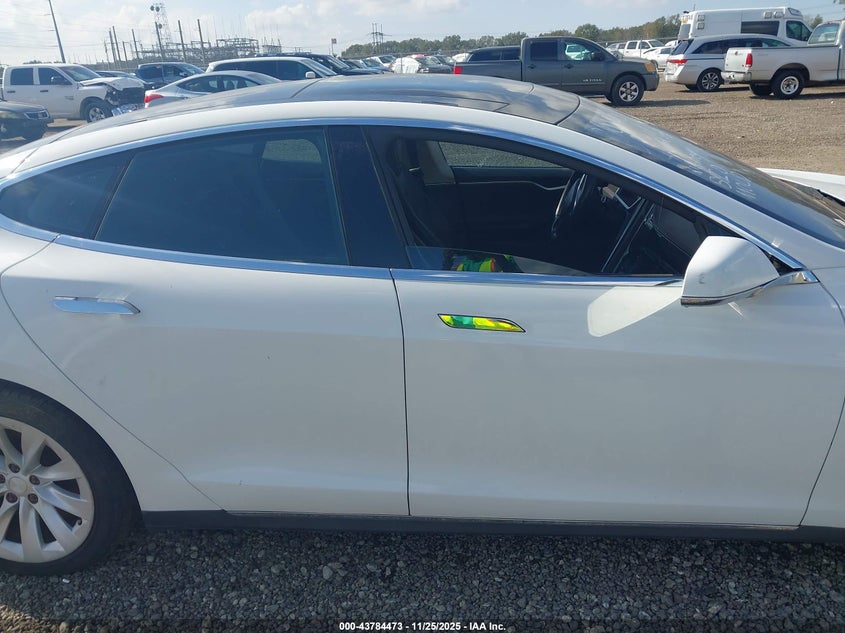 2013 Tesla Model S VIN: 5YJSA1AC1DFP10200 Lot: 43784473