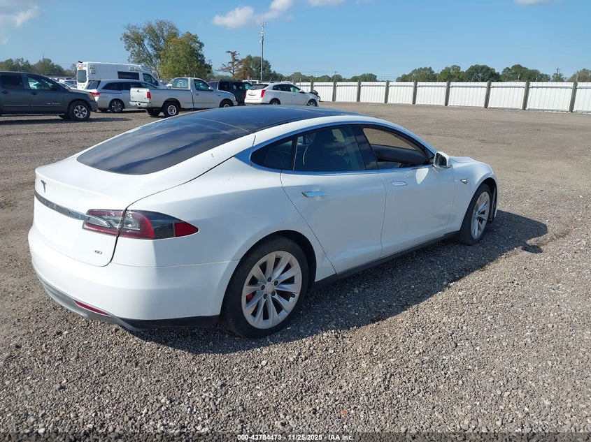 Vin: 5yjsa1ac1dfp10200, lot: 44279912, tesla model s 20134
