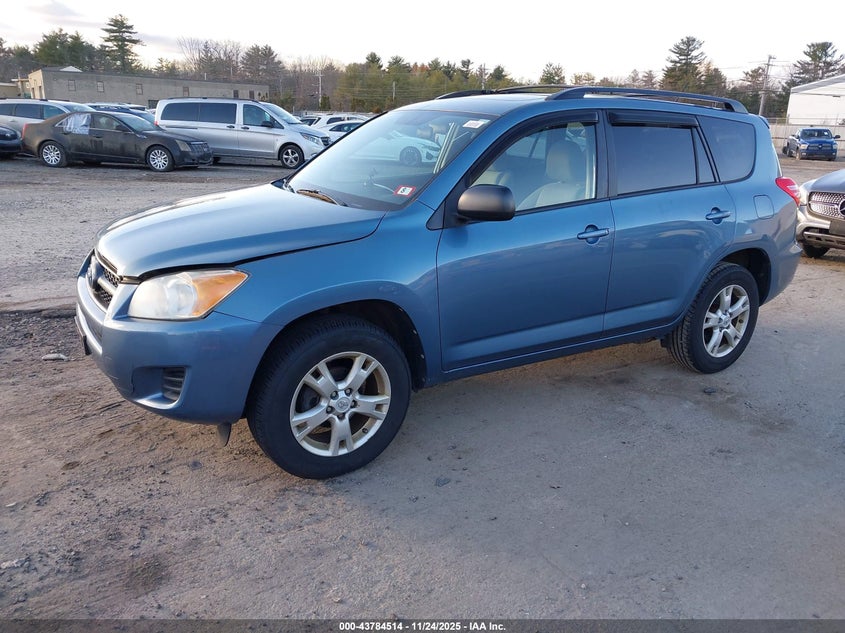 2T3BF4DV0BW125857 2011 TOYOTA RAV 4 photo no. 2