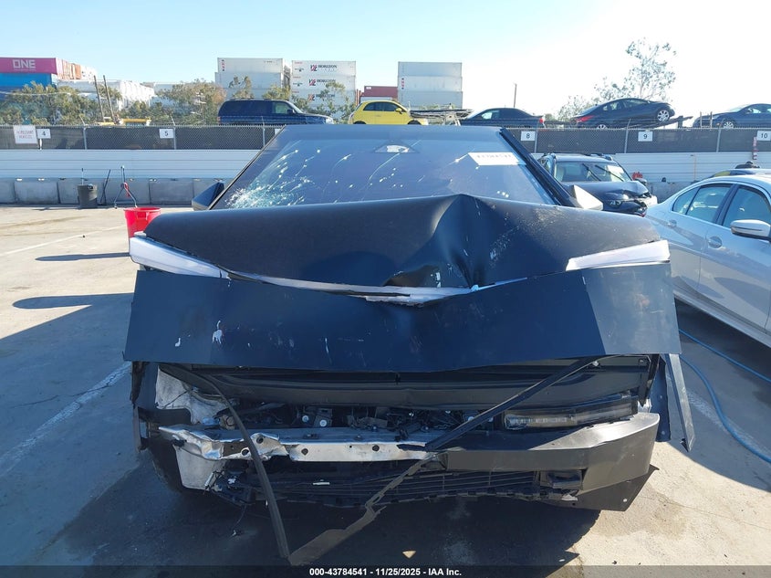 2024 Tesla Cybertruck All-Wheel Drive VIN: 7G2CEHED4RA033309 Lot: 43784541