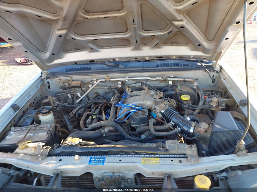 2002 Nissan Xterra Xe VIN: 5N1ED28Y22C547980 Lot: 43784555