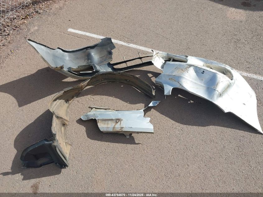 2004 Toyota Corolla Le VIN: 1NXBR32E04Z199134 Lot: 43784570