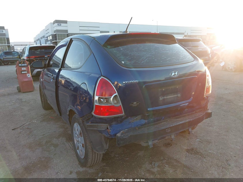 KMHCM36CX8U104404 2008 HYUNDAI ACCENT photo no. 3
