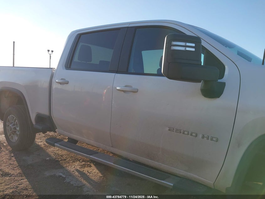 2GC1KNEY5S1222762 2025 CHEVROLET SILVERADO photo no. 13