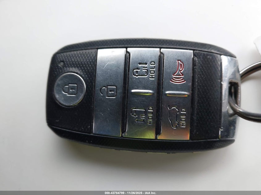 2017 Kia Sedona Lx VIN: KNDMB5C10H6255379 Lot: 43784799