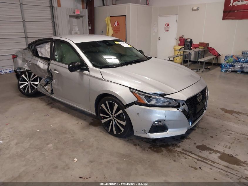 NISSAN ALTIMA SR FWD