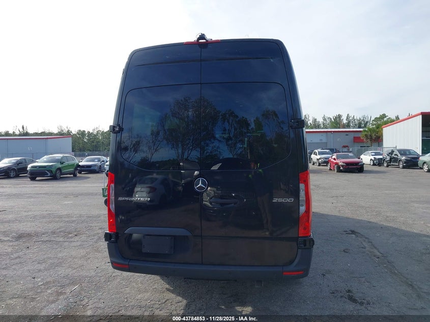 2025 Mercedes-Benz Sprinter 2500 High Roof 4-Cyl Diesel VIN: W1Z4KGHY6ST208486 Lot: 43784853