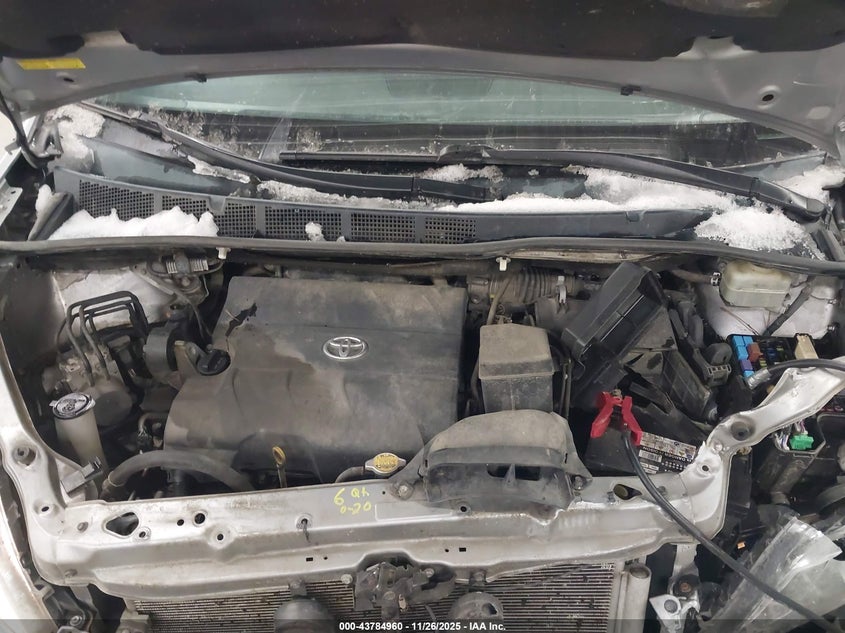 2015 Toyota Sienna Xle 8 Passenger VIN: 5TDYK3DC2FS558117 Lot: 43784960