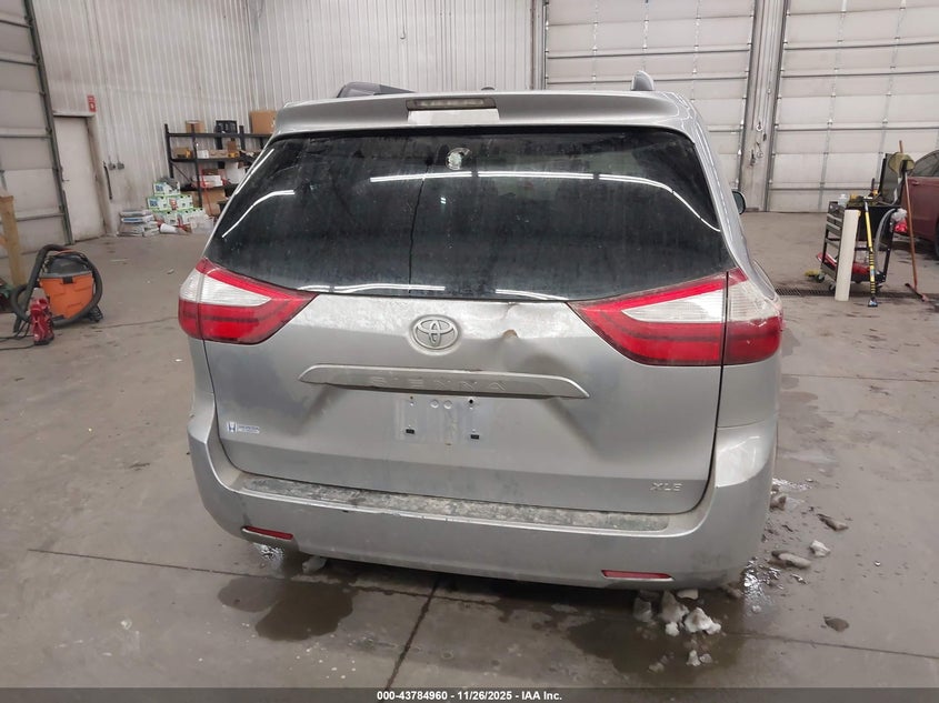 2015 Toyota Sienna Xle 8 Passenger VIN: 5TDYK3DC2FS558117 Lot: 43784960