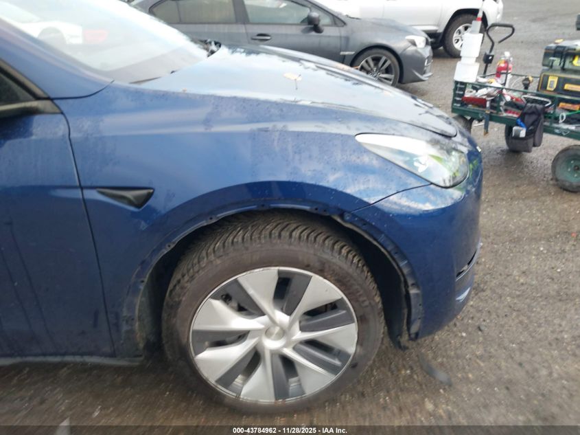 2023 Tesla Model Y Awd/Long Range Dual Motor All-Wheel Drive VIN: 7SAYGDEE2PF922441 Lot: 43784962