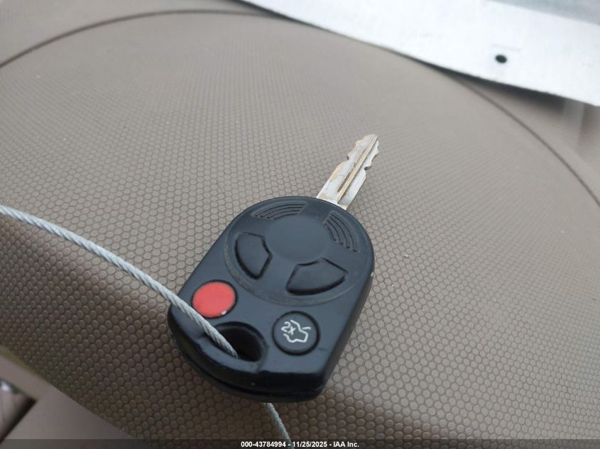 2008 Ford Escape Xlt VIN: 1FMCU93198KD98993 Lot: 43784994