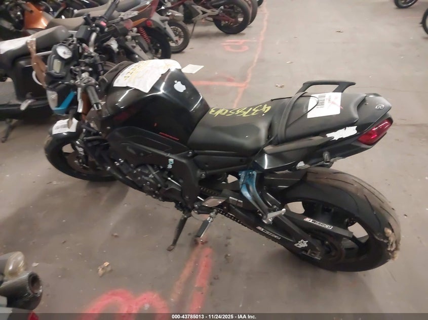 2011 Yamaha Fz8 N VIN: JYARN27E5BA000901 Lot: 42333279