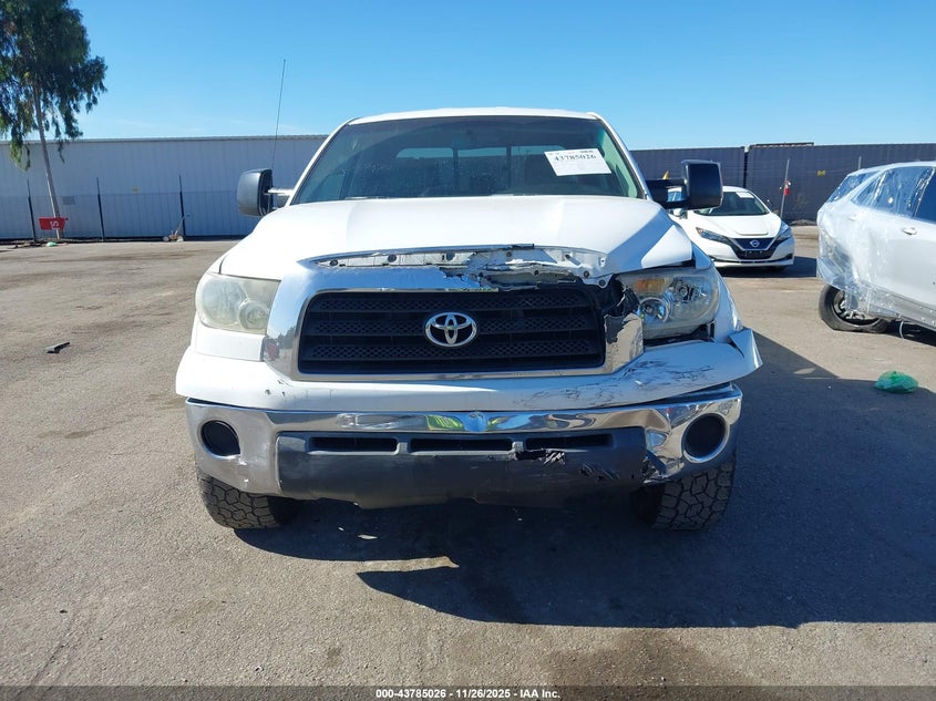 2008 Toyota Tundra Base 5.7L V8 VIN: 5TFSV54128X005634 Lot: 43785026