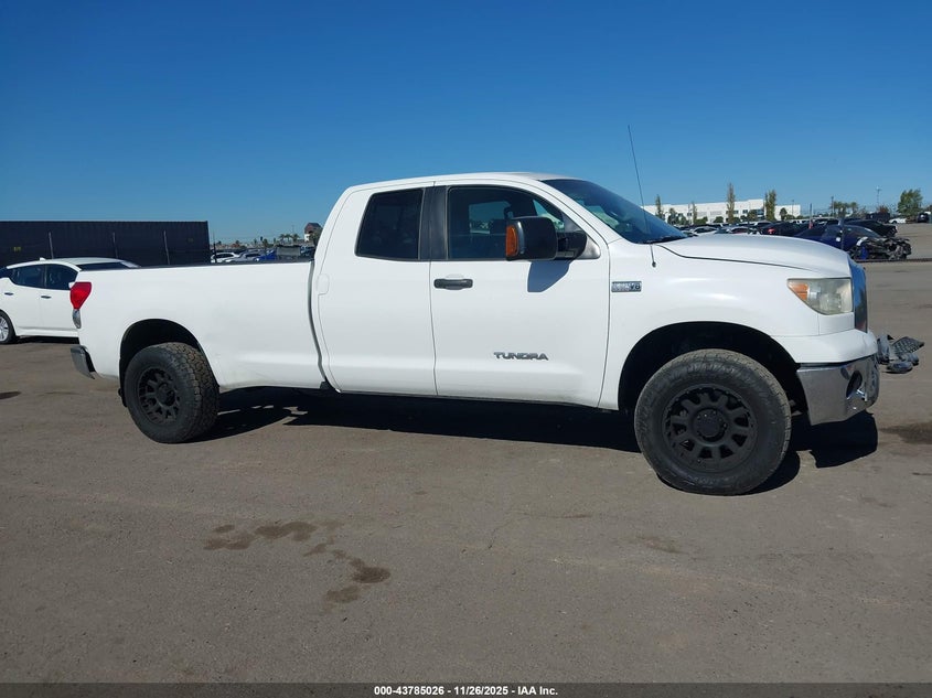 2008 Toyota Tundra Base 5.7L V8 VIN: 5TFSV54128X005634 Lot: 43785026