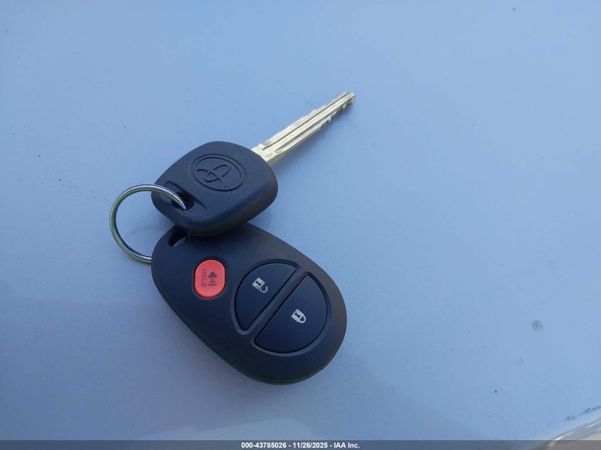 2008 Toyota Tundra Base 5.7L V8 VIN: 5TFSV54128X005634 Lot: 43785026