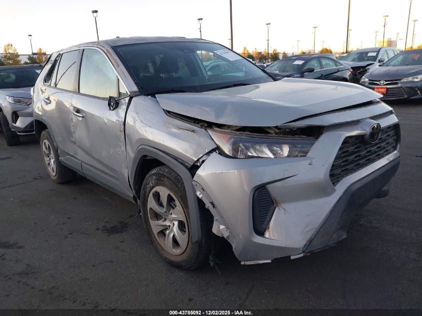 TOYOTA RAV4 LE