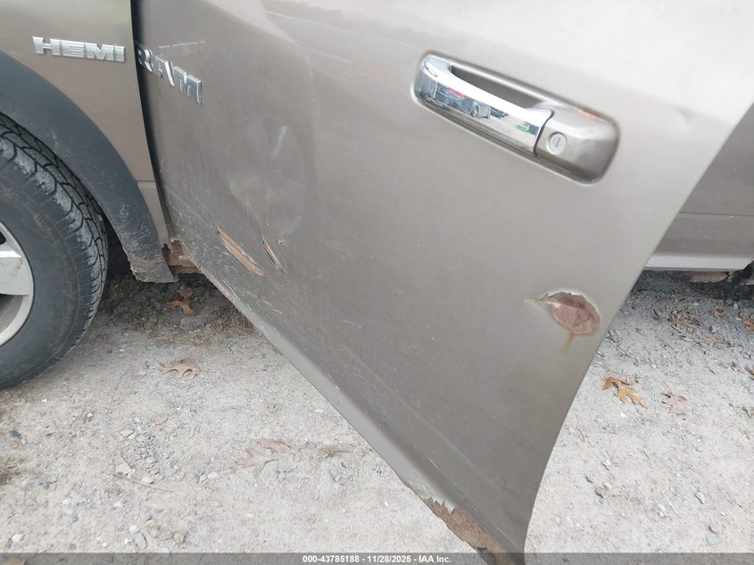 2010 Dodge Ram 1500 Slt/Sport/Trx VIN: 1D7RV1GT6AS125126 Lot: 43785188