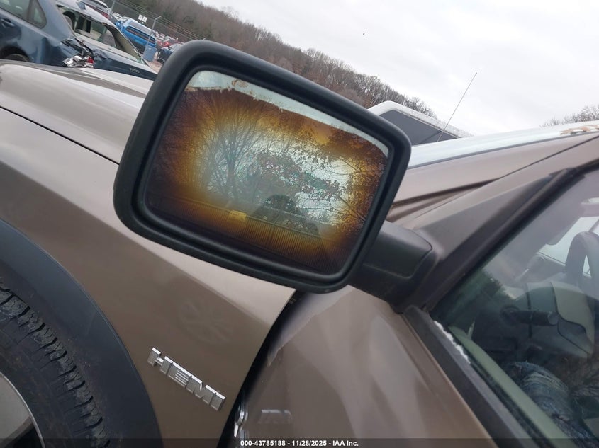 2010 Dodge Ram 1500 Slt/Sport/Trx VIN: 1D7RV1GT6AS125126 Lot: 43785188