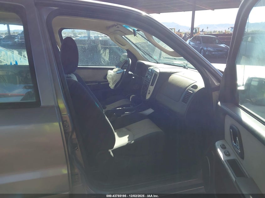4M2YU80Z37KJ08108 2007 MERCURY MARINER photo no. 5