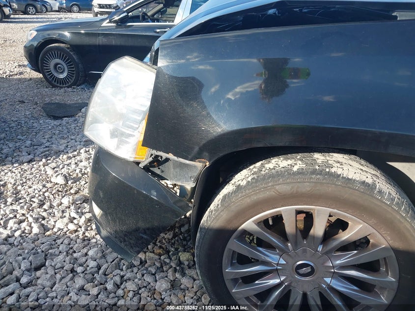 2007 Cadillac Escalade Standard VIN: 1GYFK63887R410392 Lot: 43785262