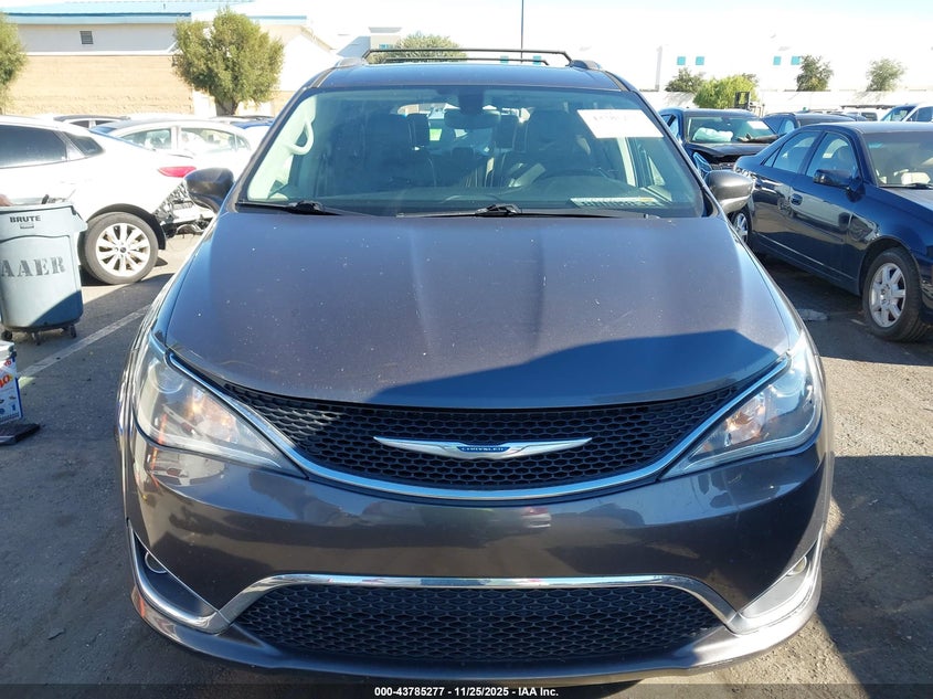 2018 Chrysler Pacifica Touring L VIN: 2C4RC1BG7JR185895 Lot: 43785277