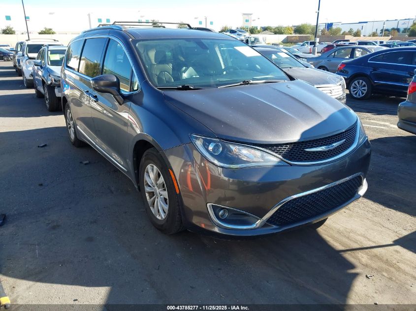 CHRYSLER PACIFICA TOURING L