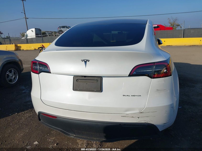 2020 Tesla Model Y Long Range Dual Motor All-Wheel Drive VIN: 5YJYGDEE4LF019232 Lot: 43785323