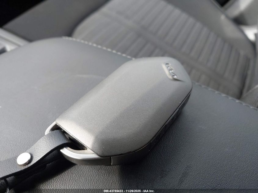 2026 Kia K5 Lxs Fwd VIN: KNAG24J74T5420439 Lot: 43785433