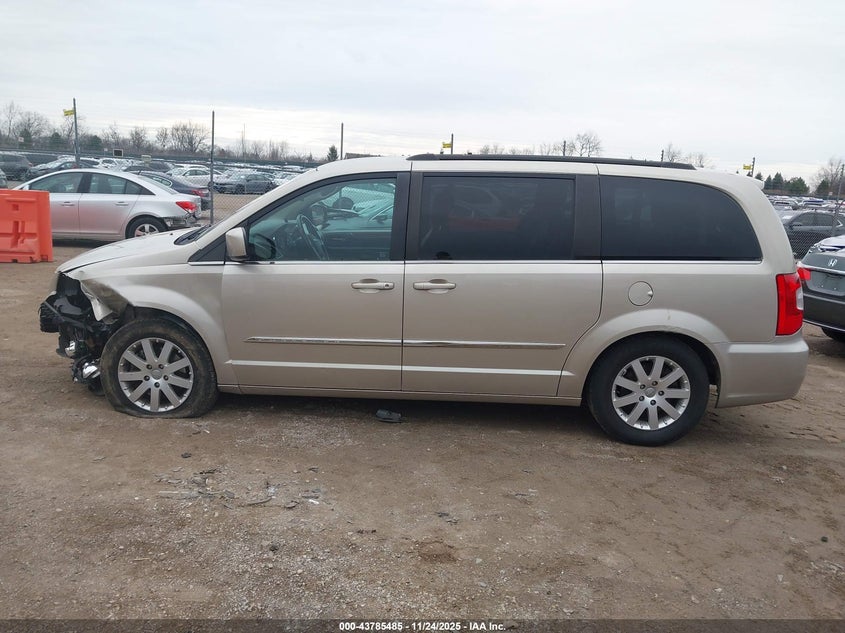 2015 Chrysler Town & Country Touring VIN: 2C4RC1BG4FR645084 Lot: 43785485