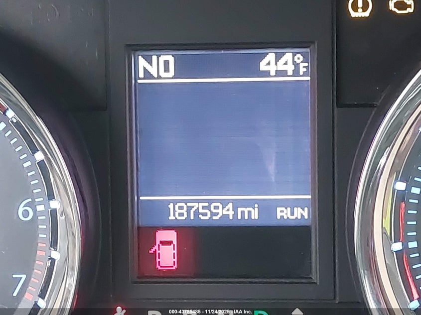 2015 Chrysler Town & Country Touring VIN: 2C4RC1BG4FR645084 Lot: 43785485