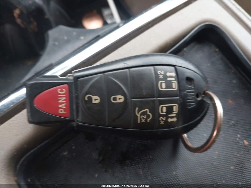 2015 Chrysler Town & Country Touring VIN: 2C4RC1BG4FR645084 Lot: 43785485