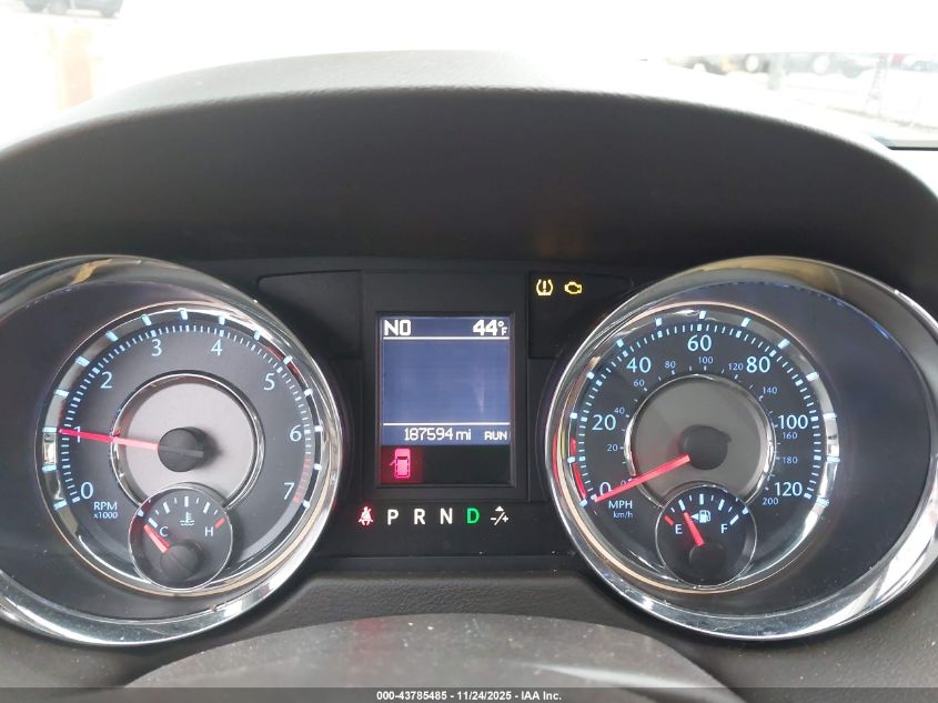 2015 Chrysler Town & Country Touring VIN: 2C4RC1BG4FR645084 Lot: 43785485