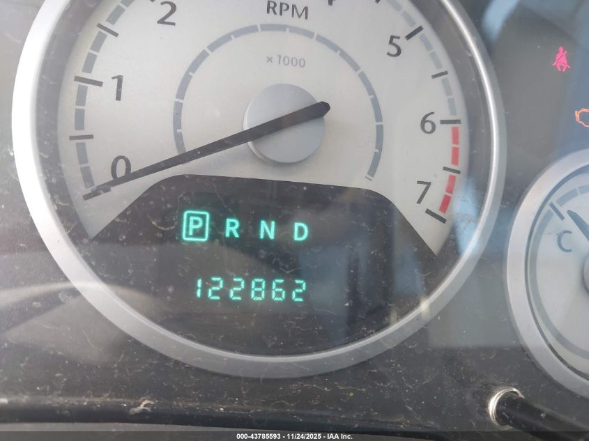 2008 Chrysler Town & Country Touring VIN: 2A8HR54P98R657225 Lot: 43785593