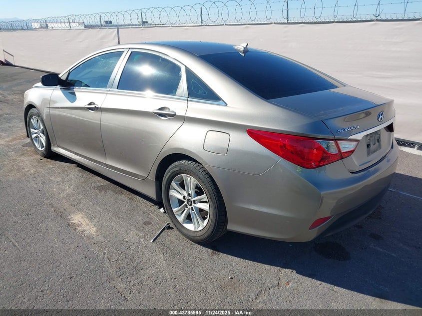 5NPEB4AC0EH912346 2014 HYUNDAI SONATA photo no. 3