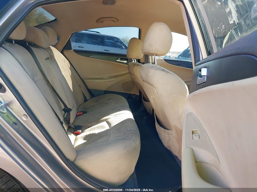 5NPEB4AC0EH912346 2014 HYUNDAI SONATA photo no. 8