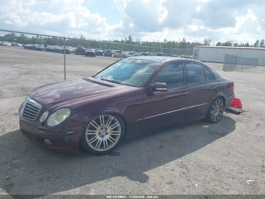 2007 Mercedes-Benz E 550 VIN: WDBUF72X77B018303 Lot: 43785647