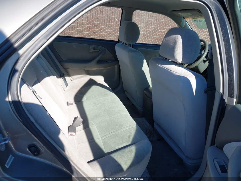 2000 Toyota Camry Ce VIN: 4T1BG22K6YU703889 Lot: 43785657