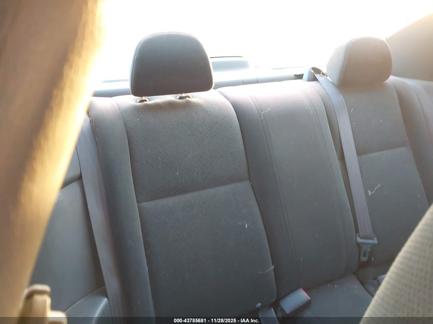 2005 Honda Civic Lx VIN: 1HGEM22535L049067 Lot: 43785681