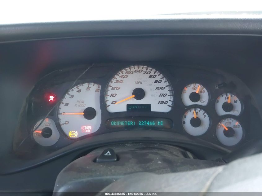 2005 Chevrolet Silverado 1500 Ls VIN: 2GCEC19V051213446 Lot: 43785685