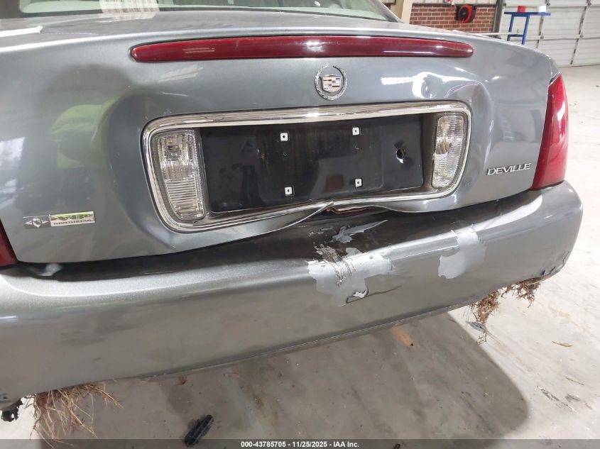 2004 Cadillac Deville Standard VIN: 1G6KD54Y04U155725 Lot: 43785705