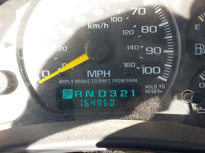 2000 Chevrolet Suburban 1500 Ls VIN: 3GNEC16T7YG205978 Lot: 43785712