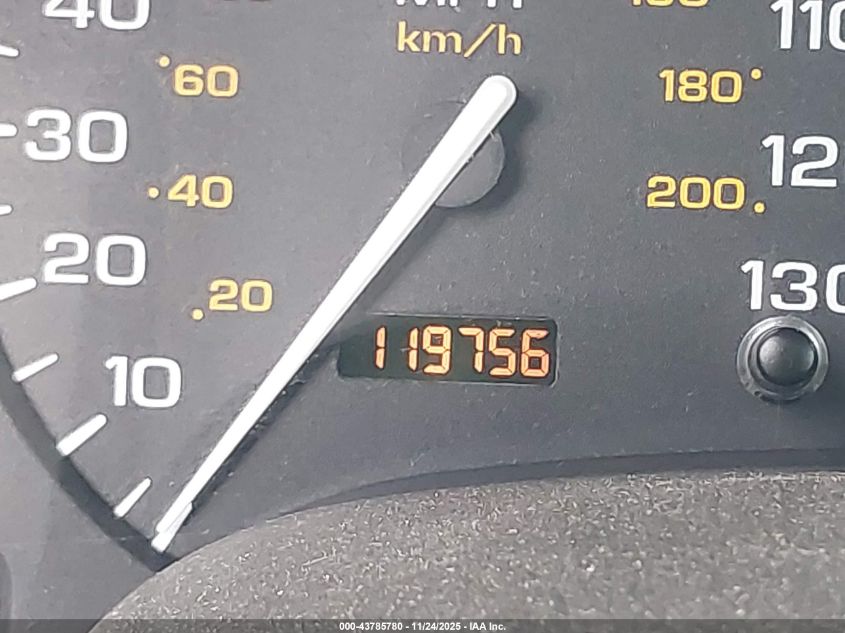 2003 Saturn Vue V6 VIN: 5GZCZ63B13S822817 Lot: 43785780