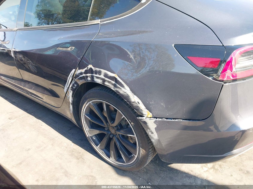 2020 Tesla Model 3 Standard Range Plus Rear-Wheel Drive/Standard Range Rear-Wheel Drive VIN: 5YJ3E1EA9LF661165 Lot: 43785825